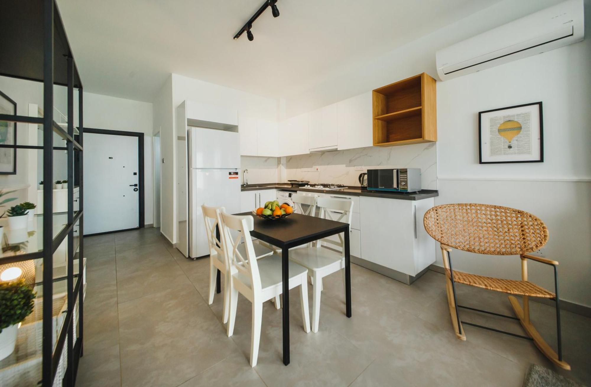 Caesar Blue Seaside Luxury Apartments Gastria Exterior photo