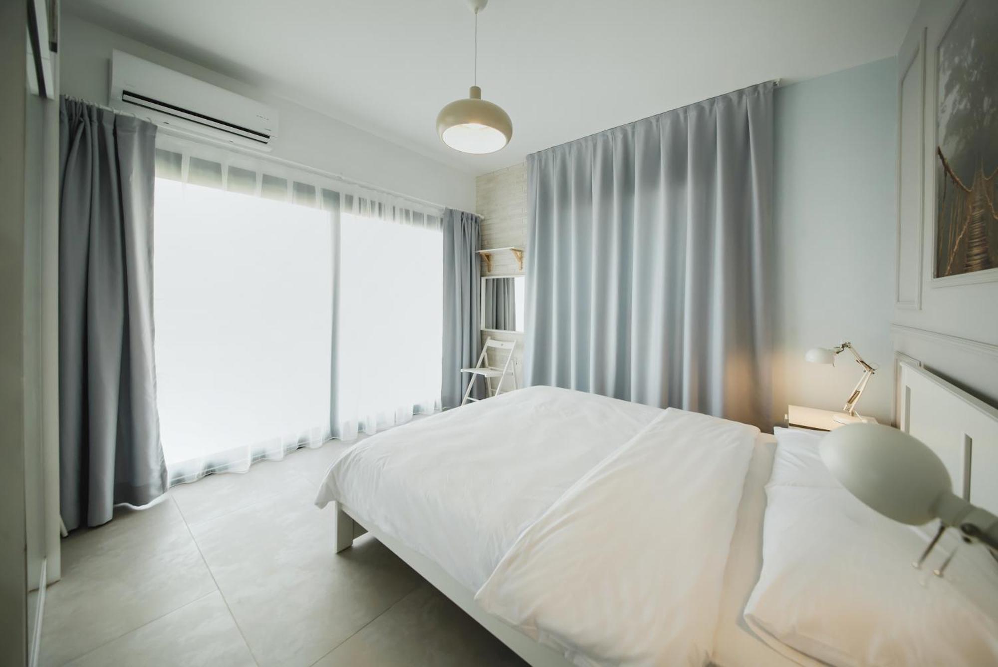 Caesar Blue Seaside Luxury Apartments Gastria Exterior photo